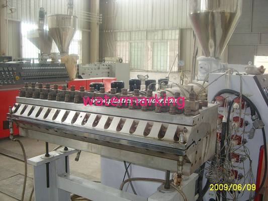 Machine en plastique d'extrusion de feuille de boudineuse à vis de jumeau de panneau de mousse de croûte de PVC